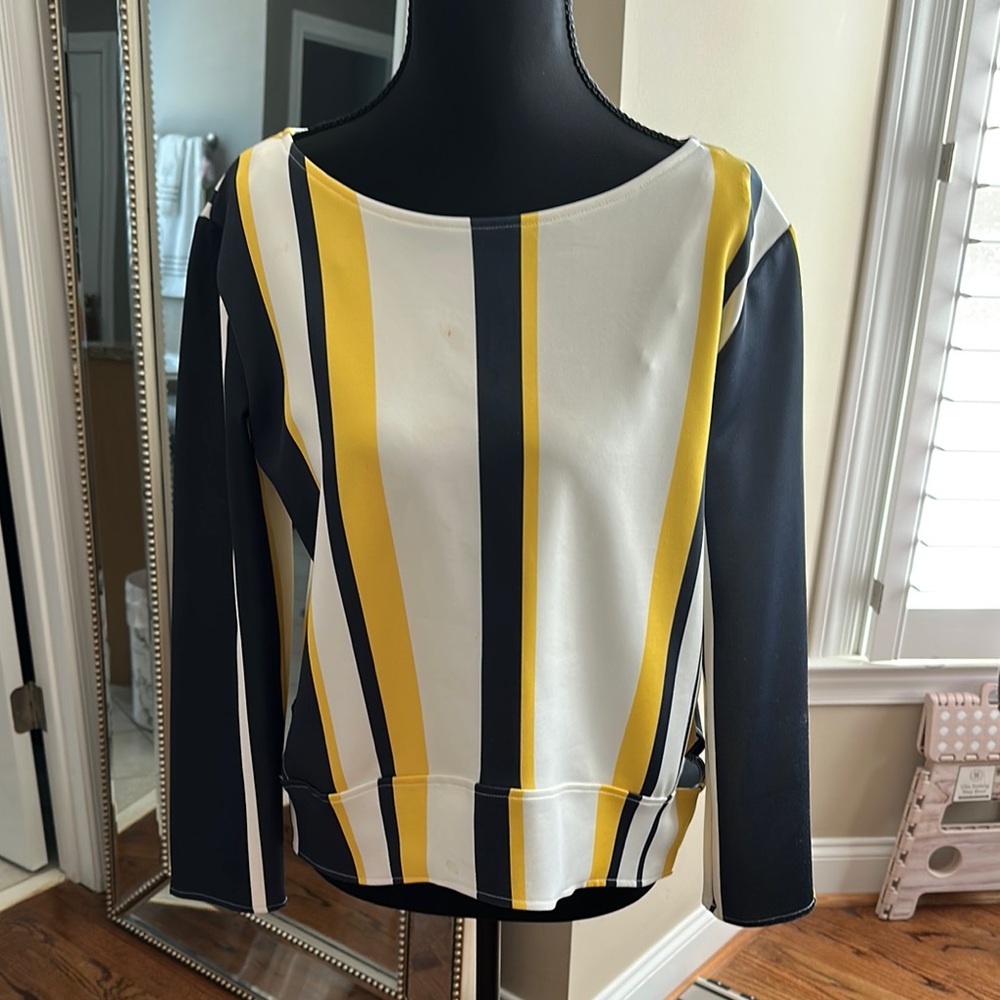 Zara Black and Gold 3/4 Sleeve Boxy Blouse